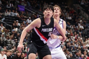 解说：杨瀚森在发展联盟磨练有成长 听罗威指导时没靠翻译进步了